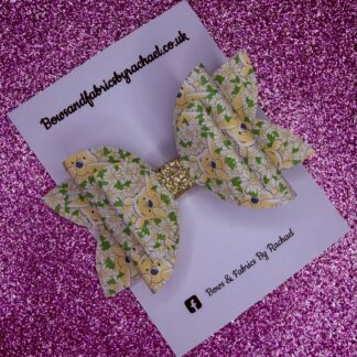 Pooh 011 Hair Bow